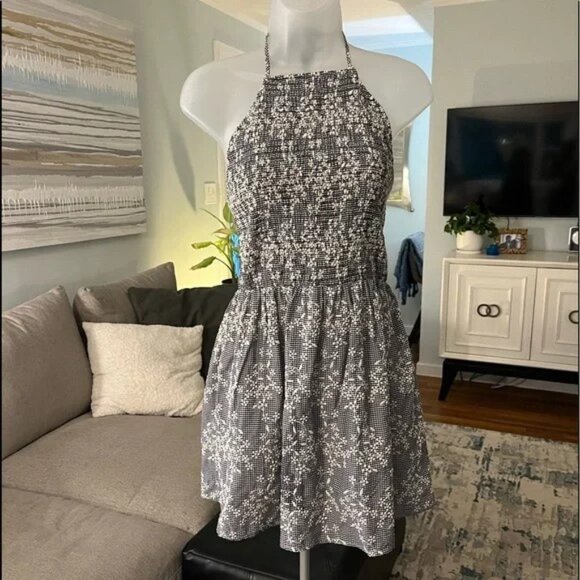 Zara NWT summer Halter Backless Mini Dress with flowers embroidery size … - Picture 8 of 9